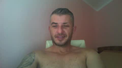 Snapshot of _marrrio chatting on December 22, 8:27 am _marrrio online show from December 22, 8:27 am