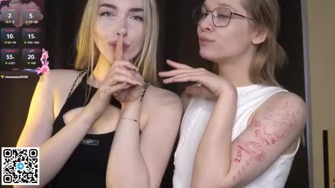 Elva and Kate  online show from November 14, 7:51 am