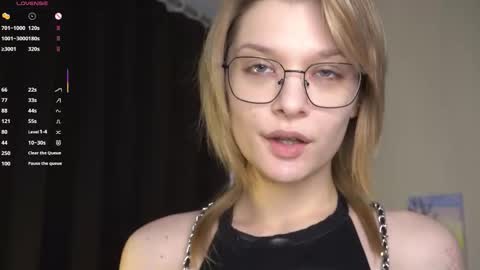 Elva and Kate  online show from December 5, 8:12 am