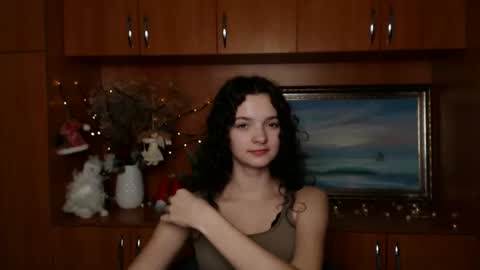 Susie online show from December 20, 3:21 pm