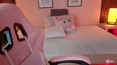 Snapshot of _meliblue chatting on November 9, 7:12 pm Meli online show from November 9, 7:12 pm