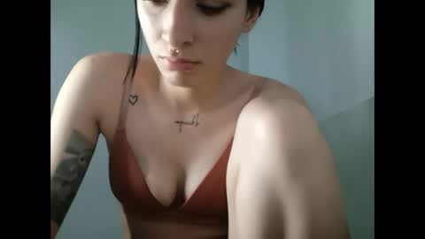 Mia-foster online show from February 20, 8:58 pm