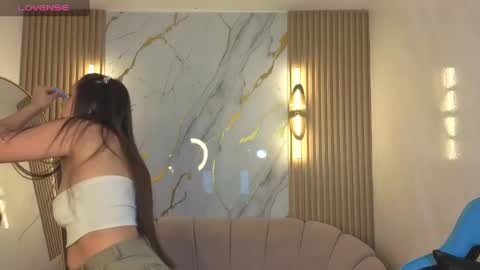 _mia_sweet_b online show from October 14, 1:01 pm