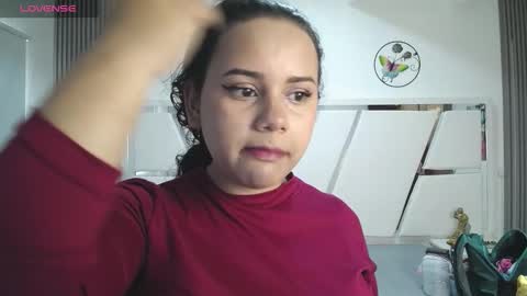  Mia  online show from September 22, 12:51 pm