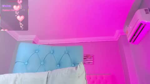 Paula online show from December 1, 11:59 am