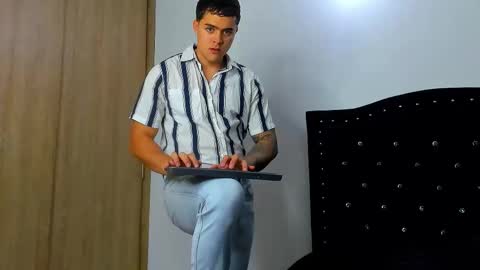 _mike______ online show from January 14, 9:52 pm