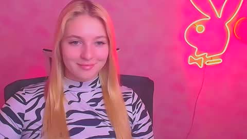 Melanie online show from February 17, 12:38 pm