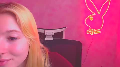 Melanie online show from February 24, 3:53 pm