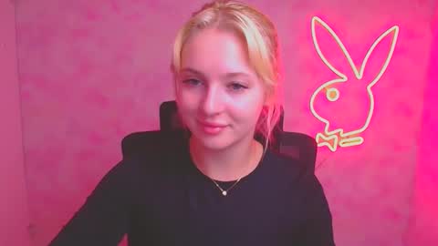 Melanie online show from September 20, 11:11 am