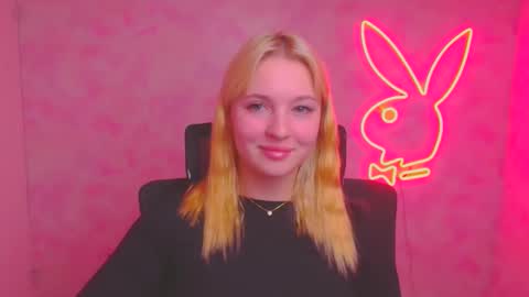 Melanie online show from October 10, 6:23 am