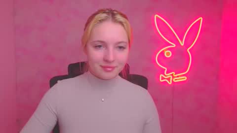 Melanie online show from October 25, 11:29 am