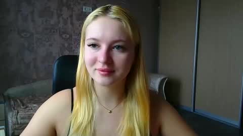 Melanie online show from April 2, 10:02 am