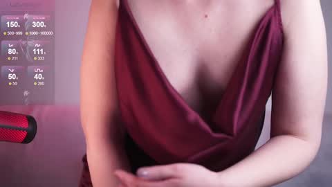 Snapshot of _million_dollarsmile chatting on March 4, 3:15 pm _million_dollarsmile online show from March 4, 3:15 pm