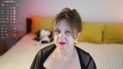 Snapshot of _million_dollarsmile chatting on December 3, 8:40 pm _million_dollarsmile online show from December 3, 8:40 pm