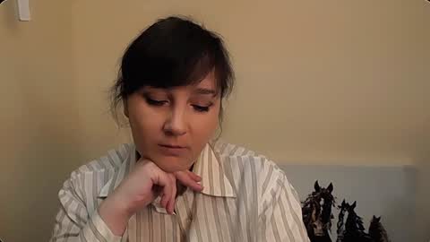 Miranda online show from December 9, 3:33 pm