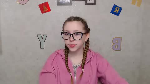 Snapshot of _miraterri_ chatting on February 22, 11:35 am Mira online show from February 22, 11:35 am