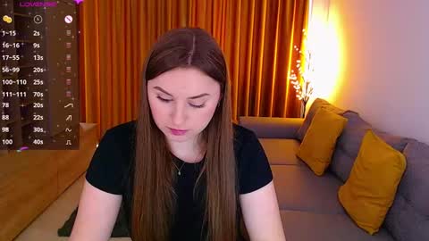 Mia online show from January 22, 1:00 pm