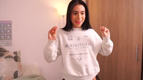 Snapshot of _missamber chatting on January 30, 1:11 am Vale online show from January 30, 1:11 am