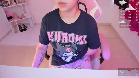 Snapshot of _misshoneyxx chatting on February 19, 8:20 pm Hanna Idependent Model online show from February 19, 8:20 pm