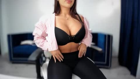 Snapshot of _missperfection_ chatting on November 29, 2:58 am .. my fav tip 1120040012123335 online show from November 29, 2:58 am