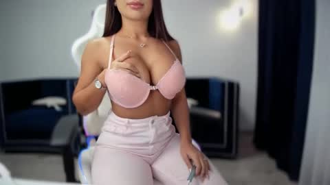 Snapshot of _missperfection_ chatting on December 3, 2:52 am .. my fav tip 1120040012123335 online show from December 3, 2:52 am