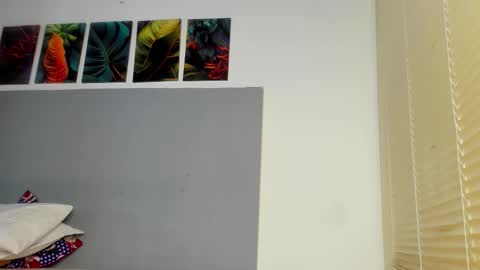 Snapshot of _molly_rosse_ chatting on December 1, 12:21 pm _molly_rosse_ online show from December 1, 12:21 pm