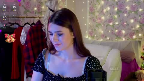 Snapshot of _morgana_1 chatting on December 26, 12:46 am -Victoriana- online show from December 26, 12:46 am