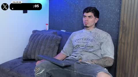 Snapshot of _mrcock_ chatting on June 7, 5:44 am _mrcock_ online show from June 7, 5:44 am