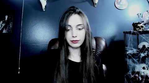 _naamah online show from November 25, 8:09 pm