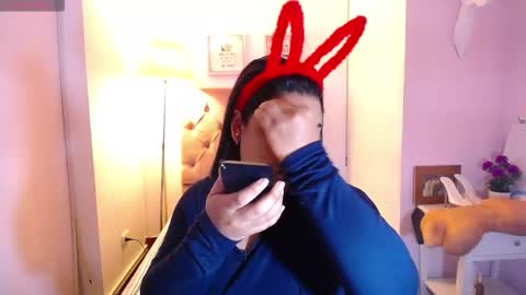 Snapshot of _nahom_ chatting on December 15, 9:08 pm nahomi online show from December 15, 9:08 pm