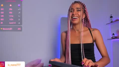 Snapshot of _nana777 chatting on November 25, 4:45 am Nana online show from November 25, 4:45 am