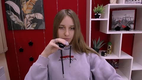 Snapshot of _nicole_new chatting on December 6, 11:00 am Nica online show from December 6, 11:00 am