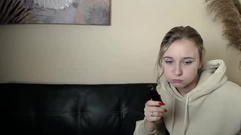 Snapshot of _nicole_new chatting on November 5, 11:32 am Nica online show from November 5, 11:32 am