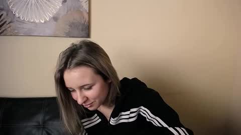 Snapshot of _nicole_new chatting on January 7, 3:58 pm Nica online show from January 7, 3:58 pm