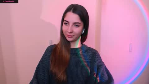 Snapshot of _oliviax_ chatting on November 28, 11:13 am Olivia online show from November 28, 11:13 am