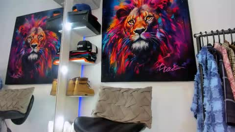 Kevin  online show from October 14, 9:15 pm