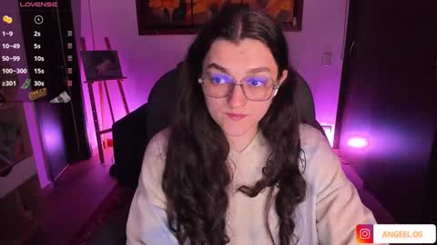 Snapshot of _peach__ chatting on January 20, 4:10 am violeta ig online show from January 20, 4:10 am