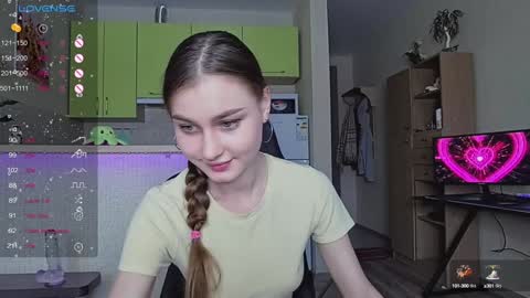 Lili online show from December 15, 10:39 am