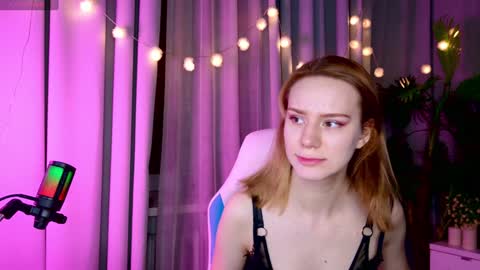 im Amy online show from December 31, 5:22 am