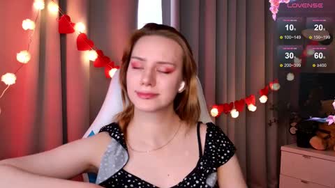 im Amy online show from February 14, 9:56 am