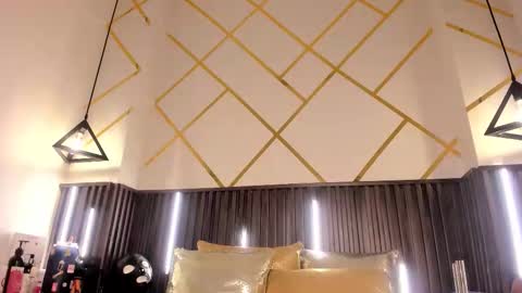 rebecca online show from November 6, 2:07 pm