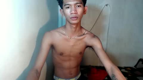 Snapshot of _rellvanxx chatting on December 18, 12:33 pm _rellvanxx online show from December 18, 12:33 pm