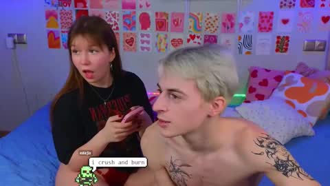 Snapshot of _reverse_gang_ chatting on February 22, 1:13 pm LISSAPVT IS OPEN online show from February 22, 1:13 pm