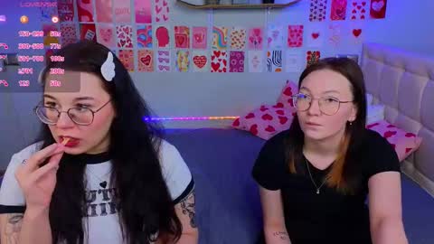 Snapshot of _reverse_gang_ chatting on February 27, 6:09 pm LISSAPVT IS OPEN online show from February 27, 6:09 pm