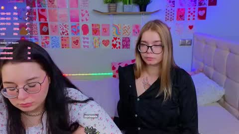 Snapshot of _reverse_gang_ chatting on February 28, 3:59 am LISSAPVT IS OPEN online show from February 28, 3:59 am