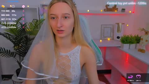 Snapshot of _ri_na_ chatting on January 22, 9:35 am I am Rina online show from January 22, 9:35 am