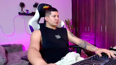 Snapshot of _robertobaggio chatting on February 27, 1:07 pm Roberto online show from February 27, 1:07 pm