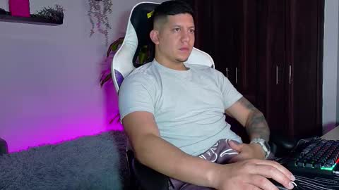 Snapshot of _robertobaggio chatting on September 26, 9:46 am Roberto online show from September 26, 9:46 am