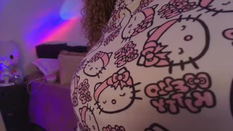 Snapshot of _rose_smith chatting on November 6, 1:06 am _rose_smith online show from November 6, 1:06 am