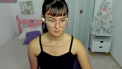Snapshot of _roxy_1 chatting on November 25, 2:55 am veronik independent model online show from November 25, 2:55 am
